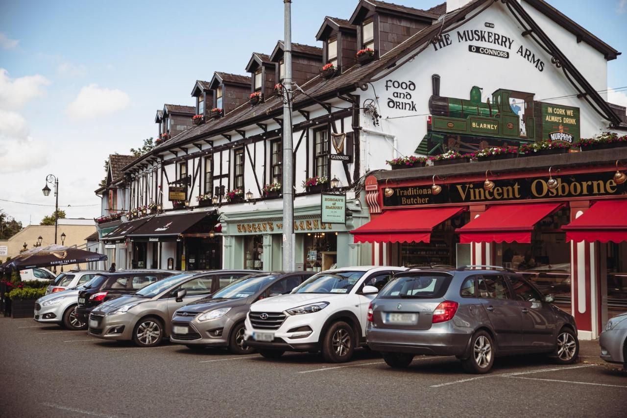 Muskerry Arms Bar And B&B Blarney Exterior foto