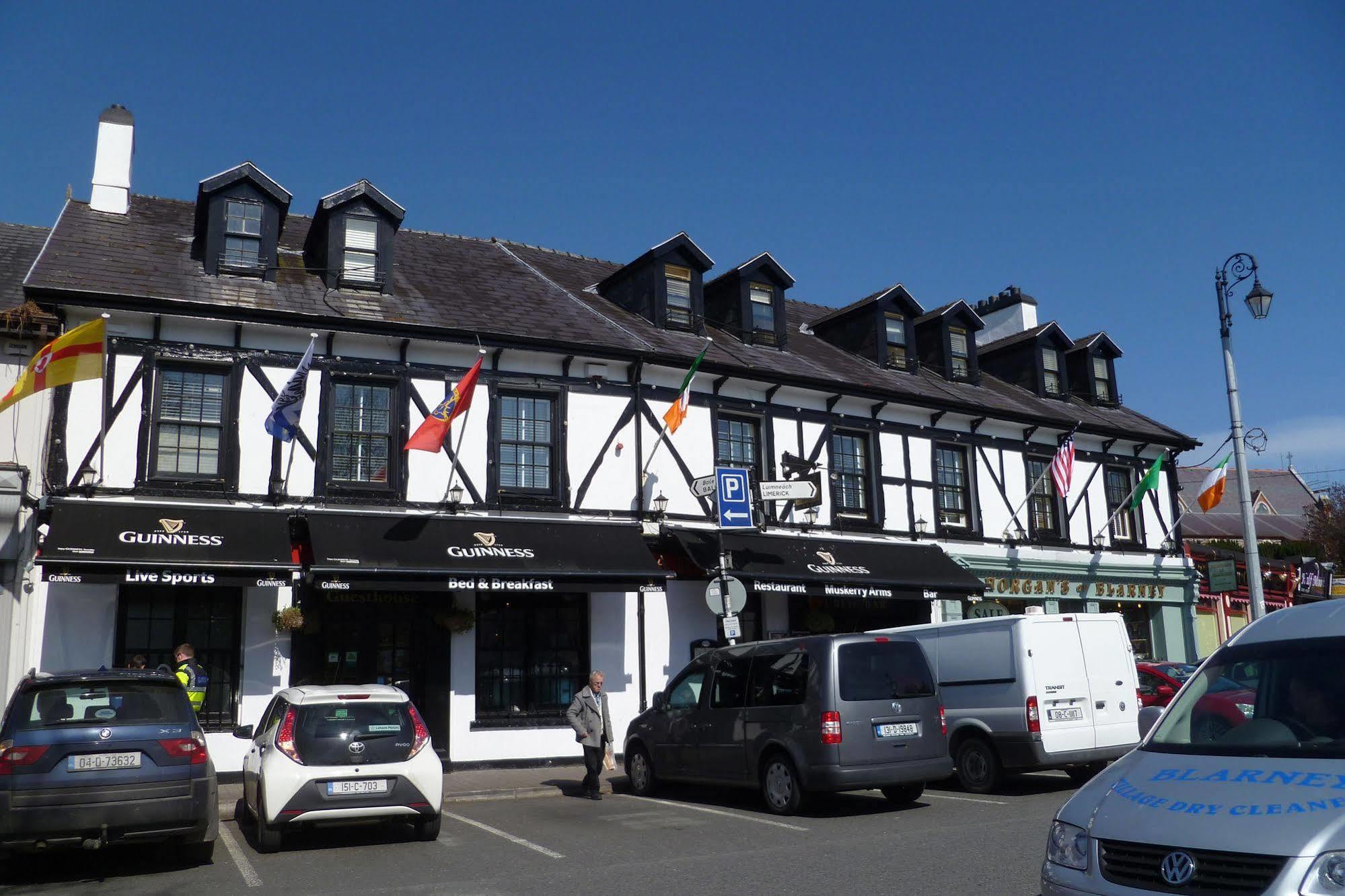 Muskerry Arms Bar And B&B Blarney Exterior foto
