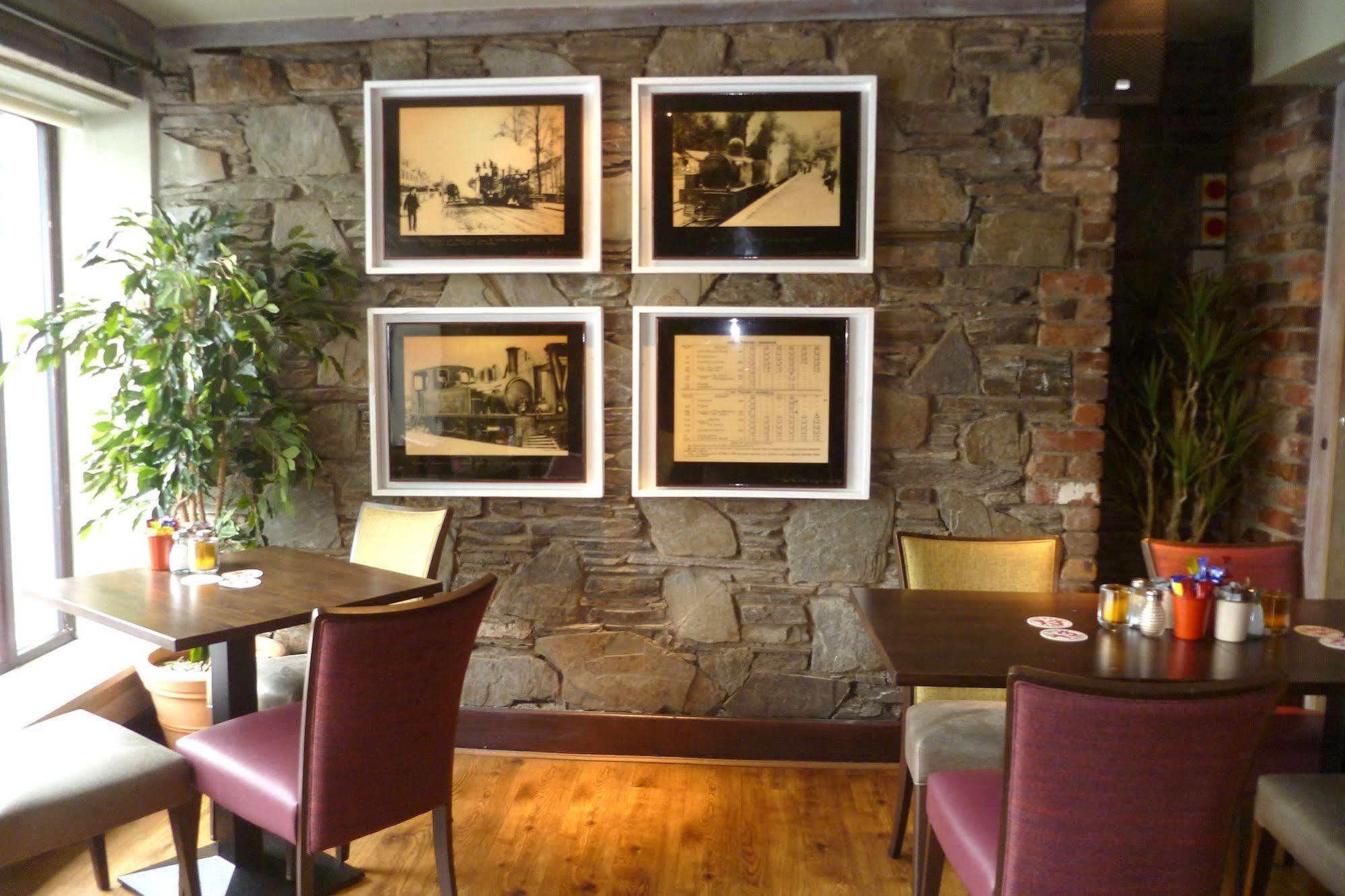 Muskerry Arms Bar And B&B Blarney Exterior foto